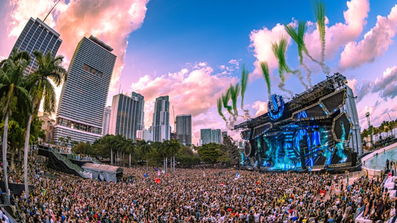 Ultra Music Festival crowd